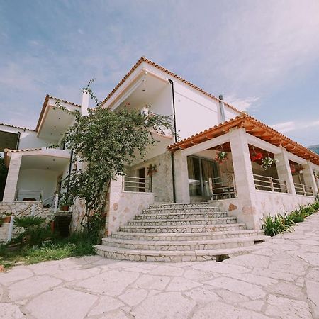 Vila Milo ヒマラ エクステリア 写真